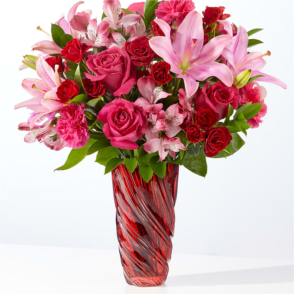 In Love Bouquet with Luxe Swirl Vase – Your Beautiful Flowers, Scranton PA