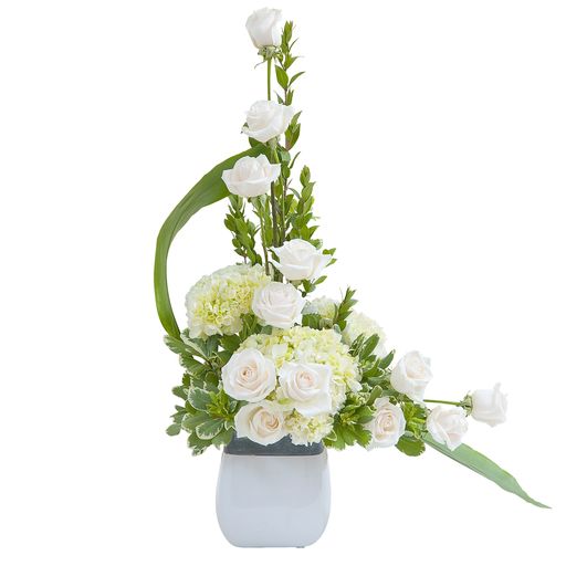 Elegant Flowing Love Tribute – Your Beautiful Flowers, Scranton PA