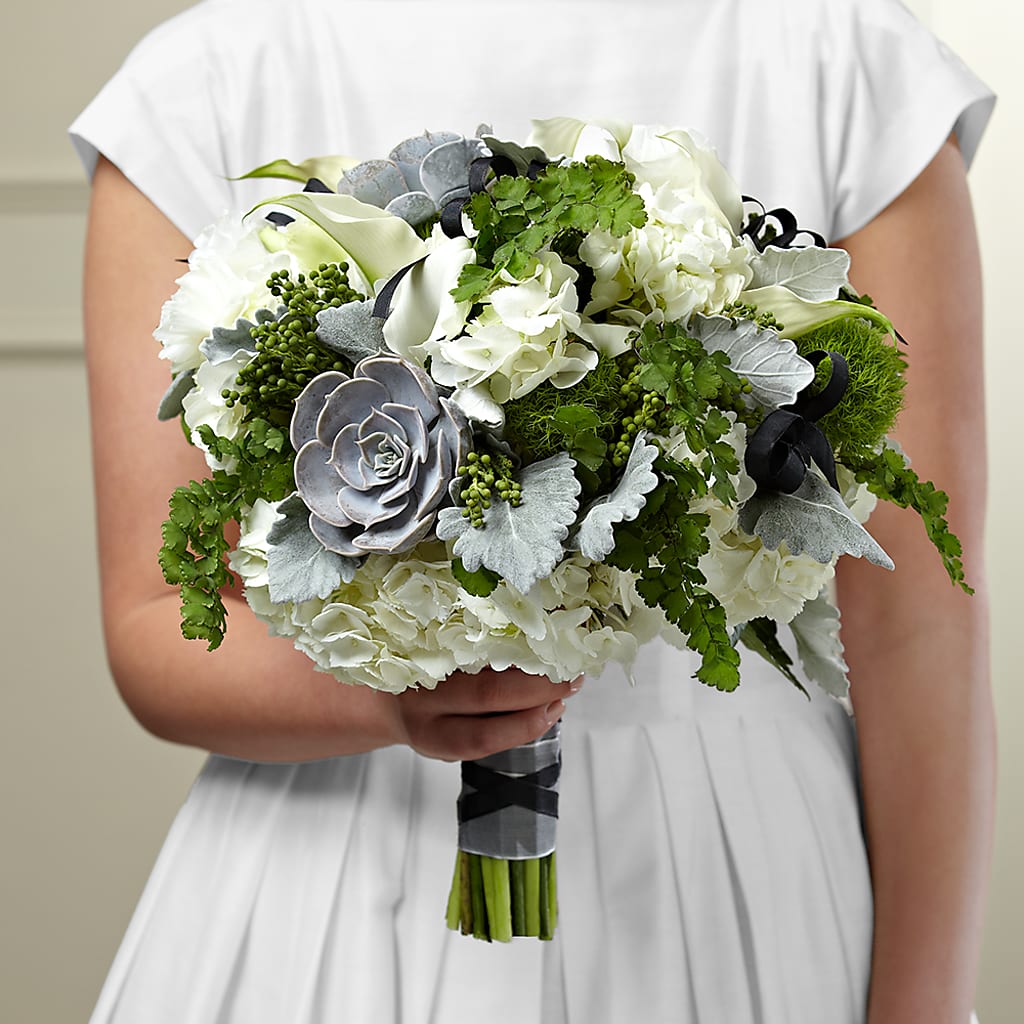 Sweet Innocence Bouquet – Your Beautiful Flowers, Scranton PA