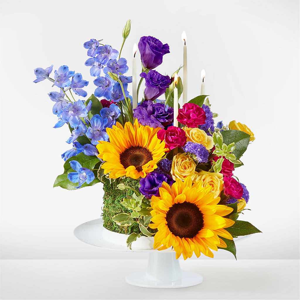 Star of the Day Floral Cake –  Your Beautiful Flowers, Scranton PA